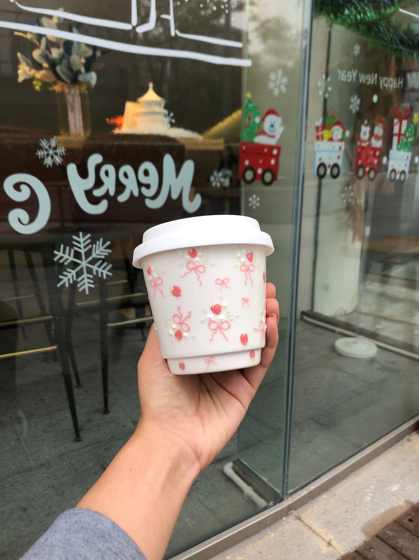 Strawberry Bow Elegance Ceramic Cup