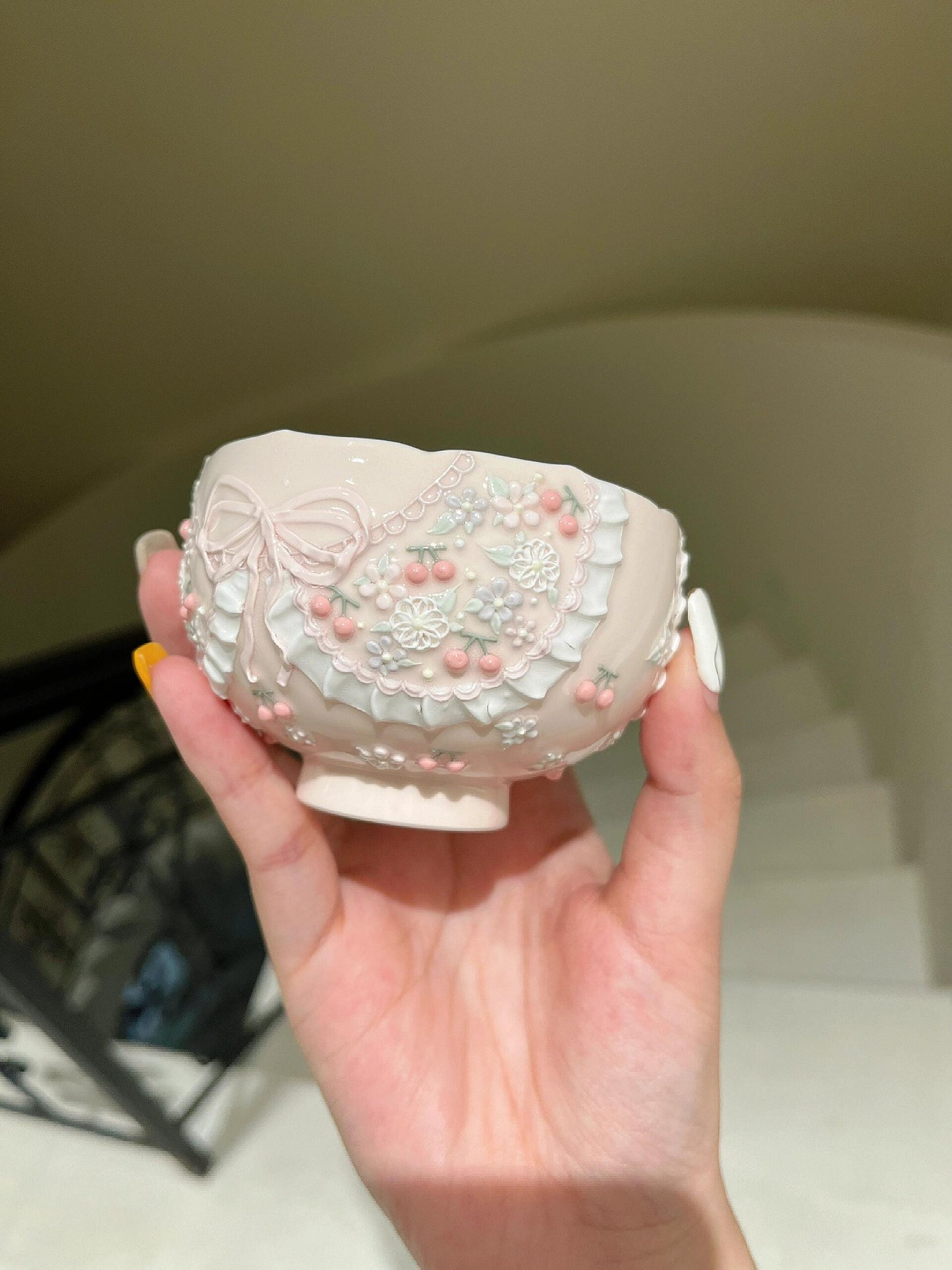 Mini handheld cup