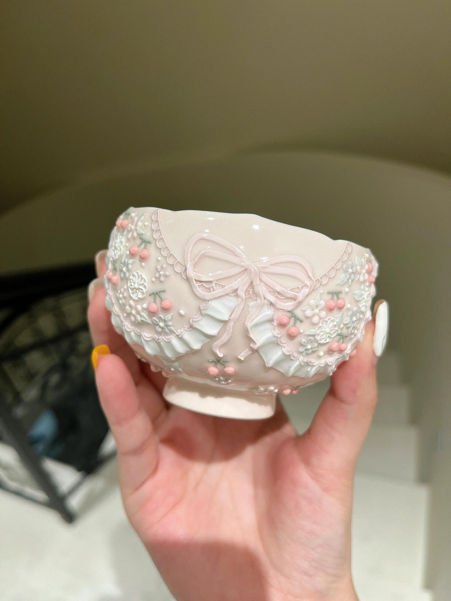 Mini handheld cup