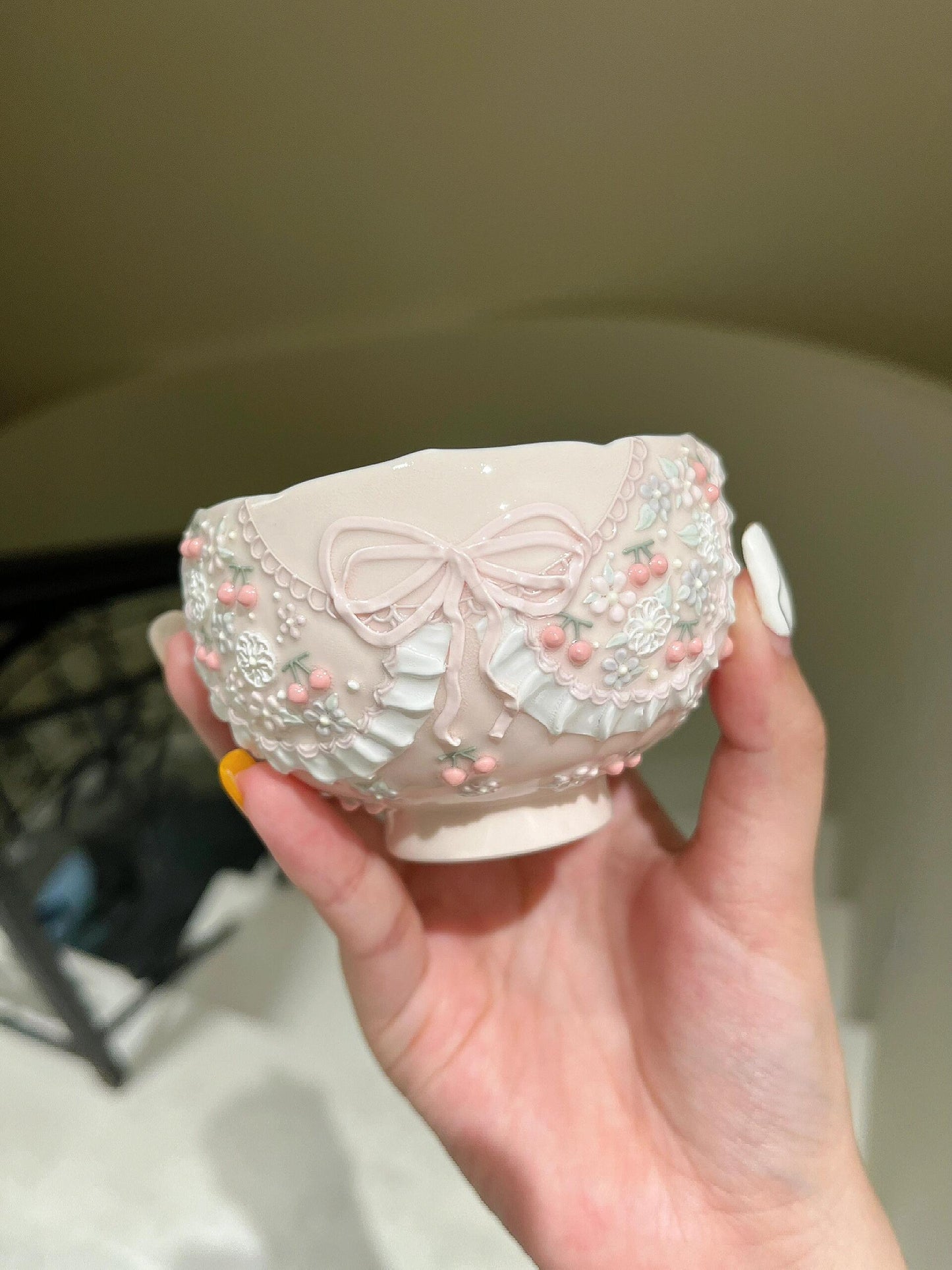 Mini handheld cup